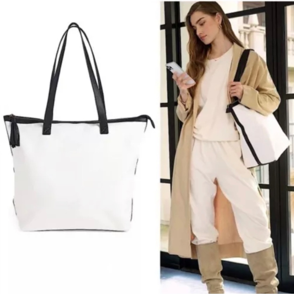 Walter Baker Carly Tote Bag Day Tripper Weekend Bag